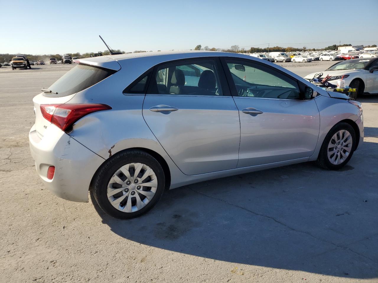 Lot #2976976608 2017 HYUNDAI ELANTRA GT