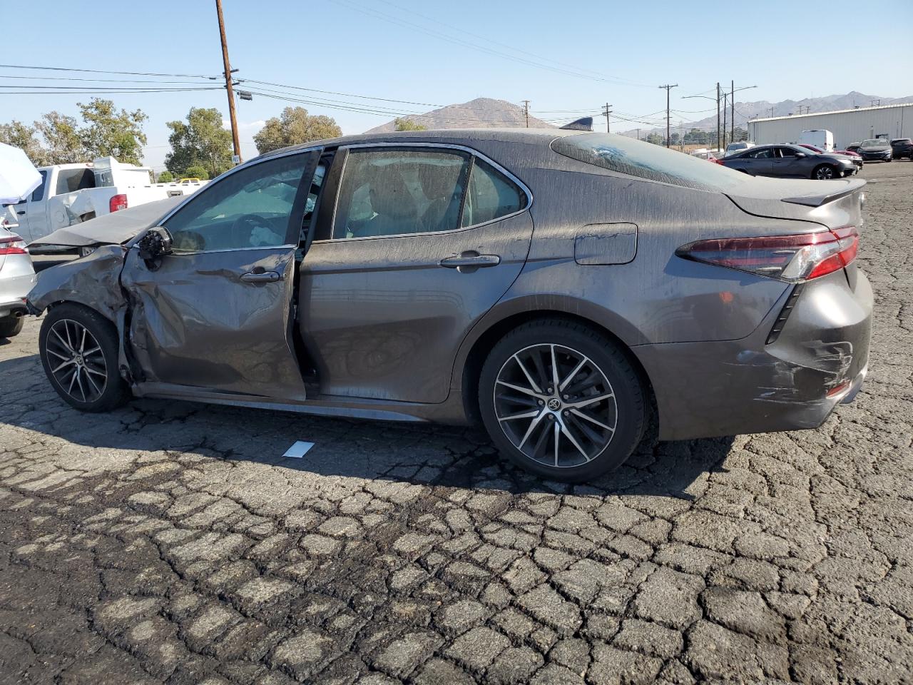 Lot #2919115786 2021 TOYOTA CAMRY SE