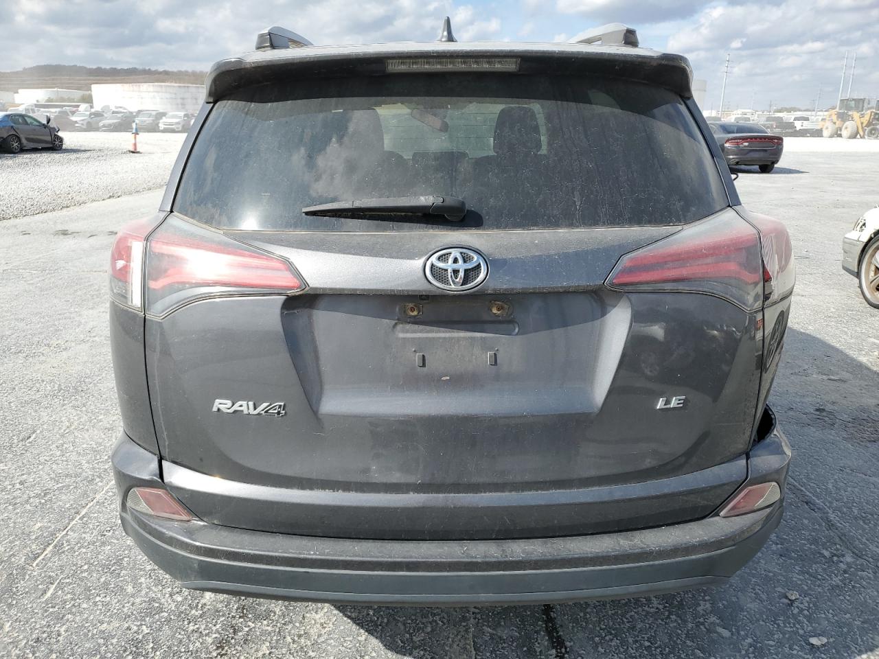 Lot #3022738296 2018 TOYOTA RAV4 LE