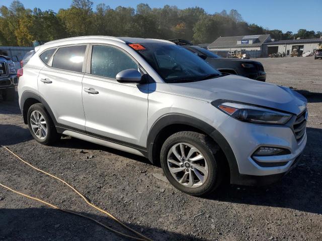 VIN KM8J3CA48HU394278 2017 Hyundai Tucson, Limited no.4