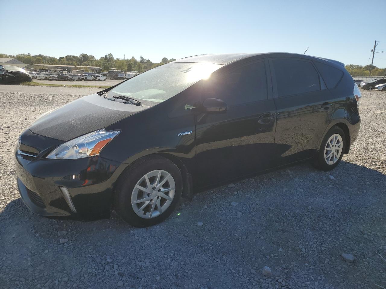 Toyota Prius V 2012 ZVW41L