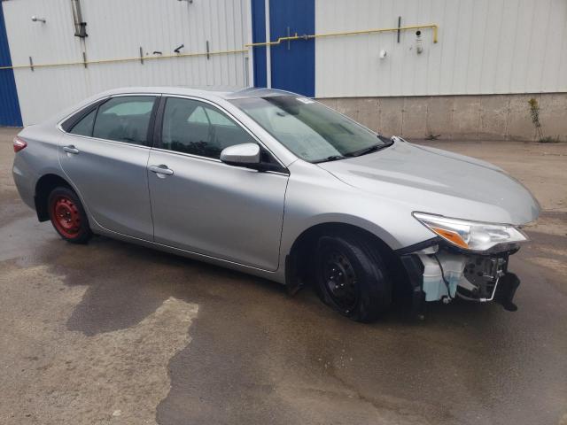Vin: 4t1bf1fk5hu766098, lot: 73982744, toyota camry le 20174
