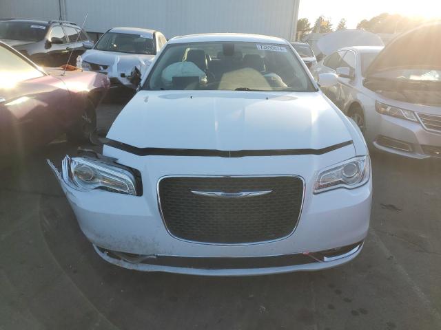 VIN 2C3CCARG8JH218442 2018 Chrysler 300, Touring no.5