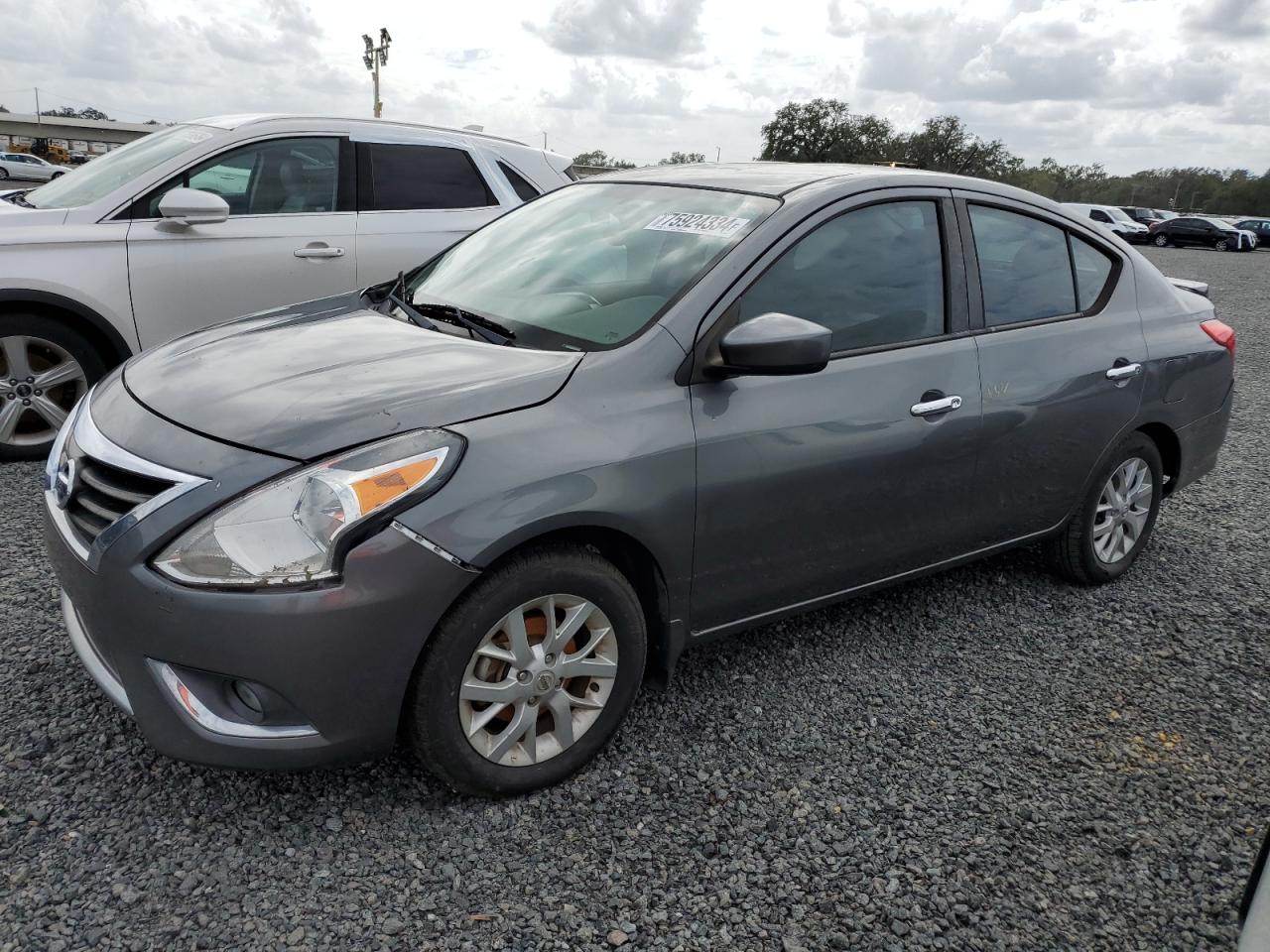 Lot #3021086306 2018 NISSAN VERSA S