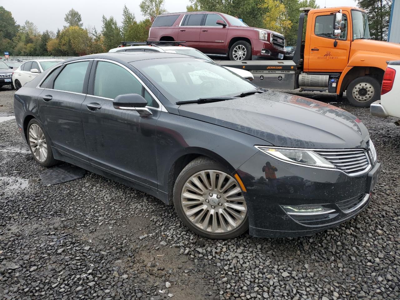 Lot #2957824778 2013 LINCOLN MKZ