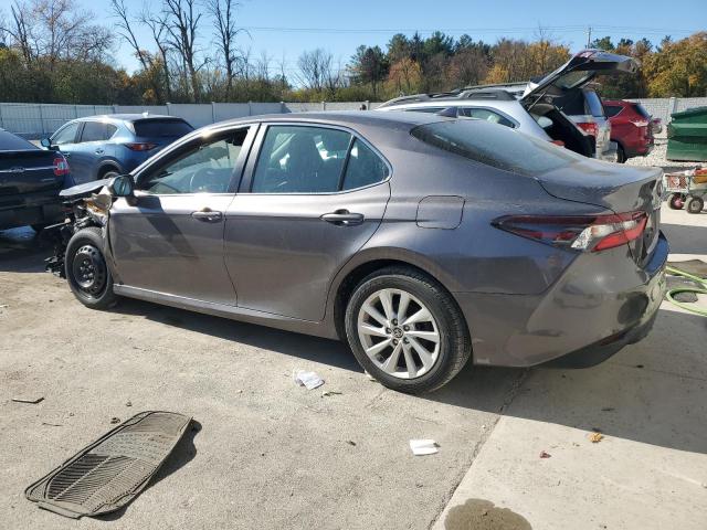 VIN 4T1C11BK1NU054224 2022 Toyota Camry, LE no.2