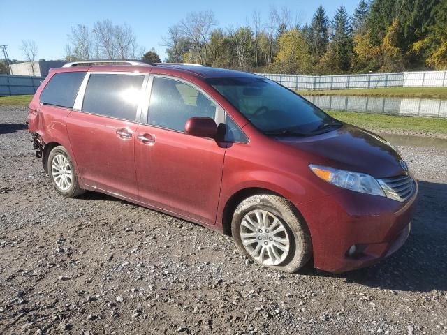 VIN 5TDYK3DC5FS647390 2015 Toyota Sienna, Xle no.4