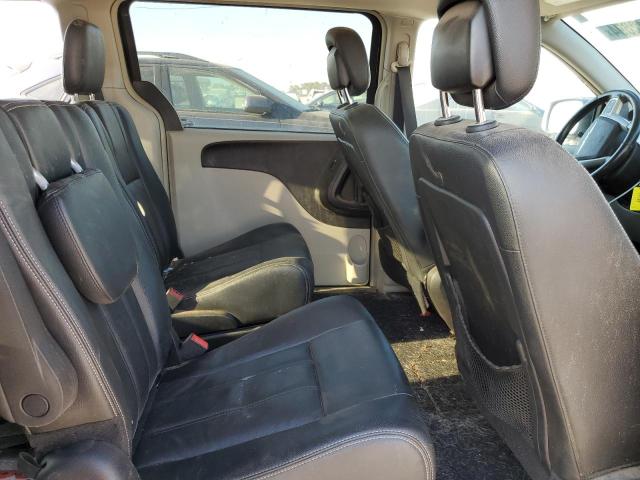 2016 CHRYSLER TOWN & COU - 2C4RC1BG5GR231538