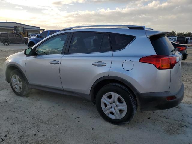 VIN 2T3BFREV7DW114935 2013 Toyota RAV4, LE no.2