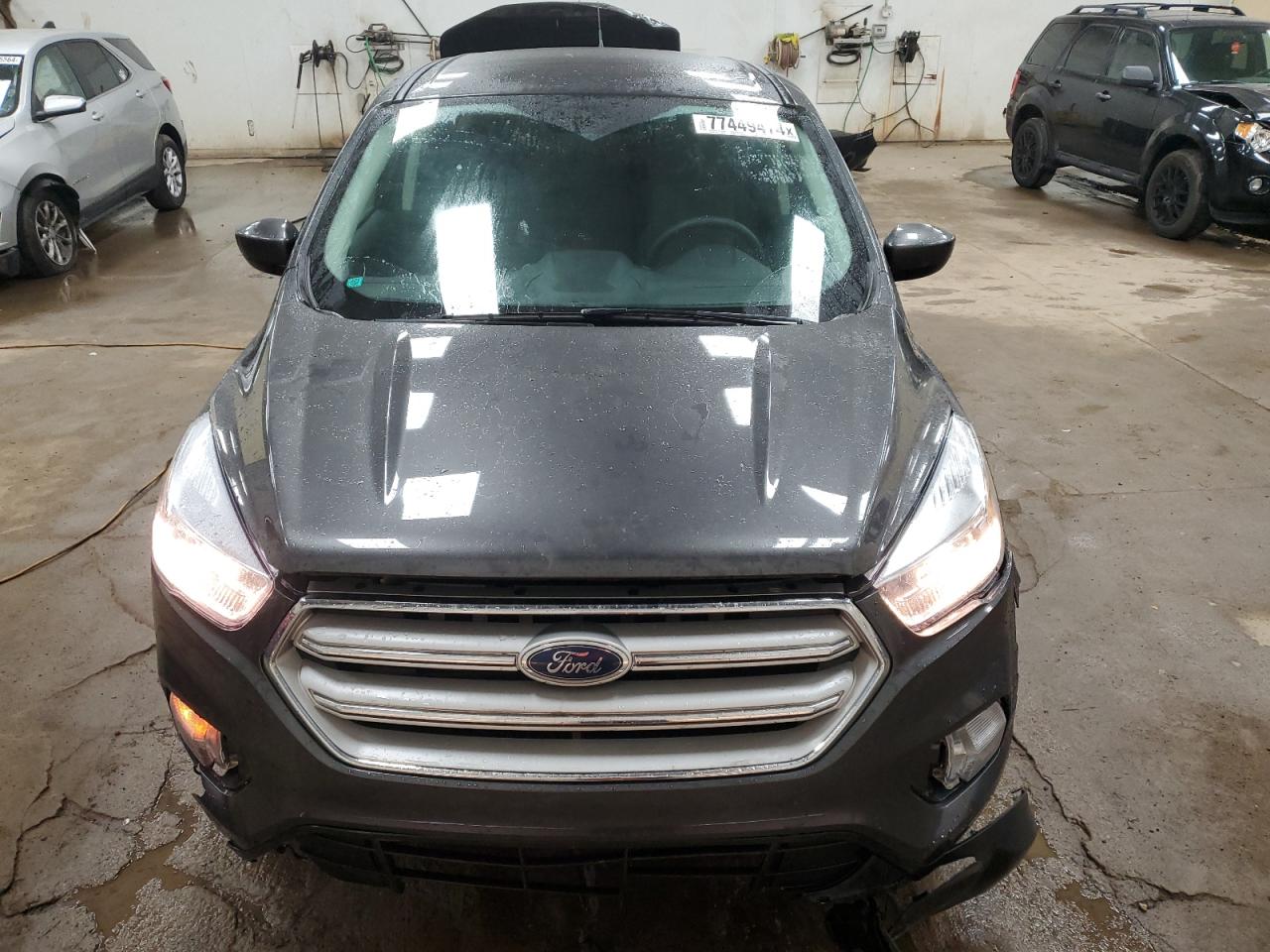 Lot #2945615171 2019 FORD ESCAPE SE