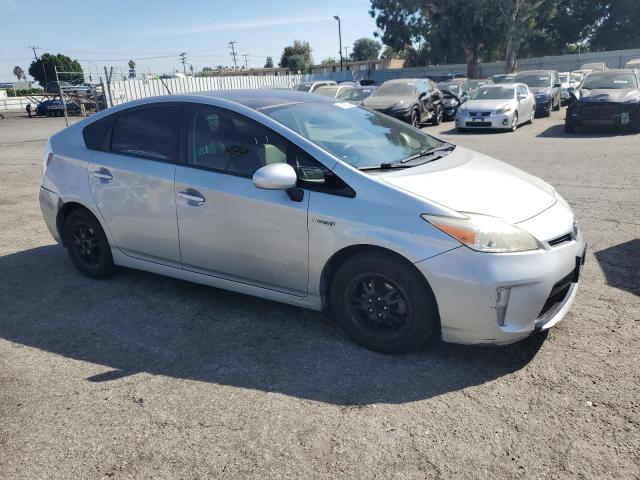 VIN JTDKN3DU4F1888263 2015 Toyota Prius no.4