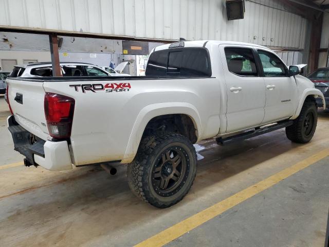 VIN 5TFDZ5BN2JX034575 2018 Toyota Tacoma, Double Cab no.3