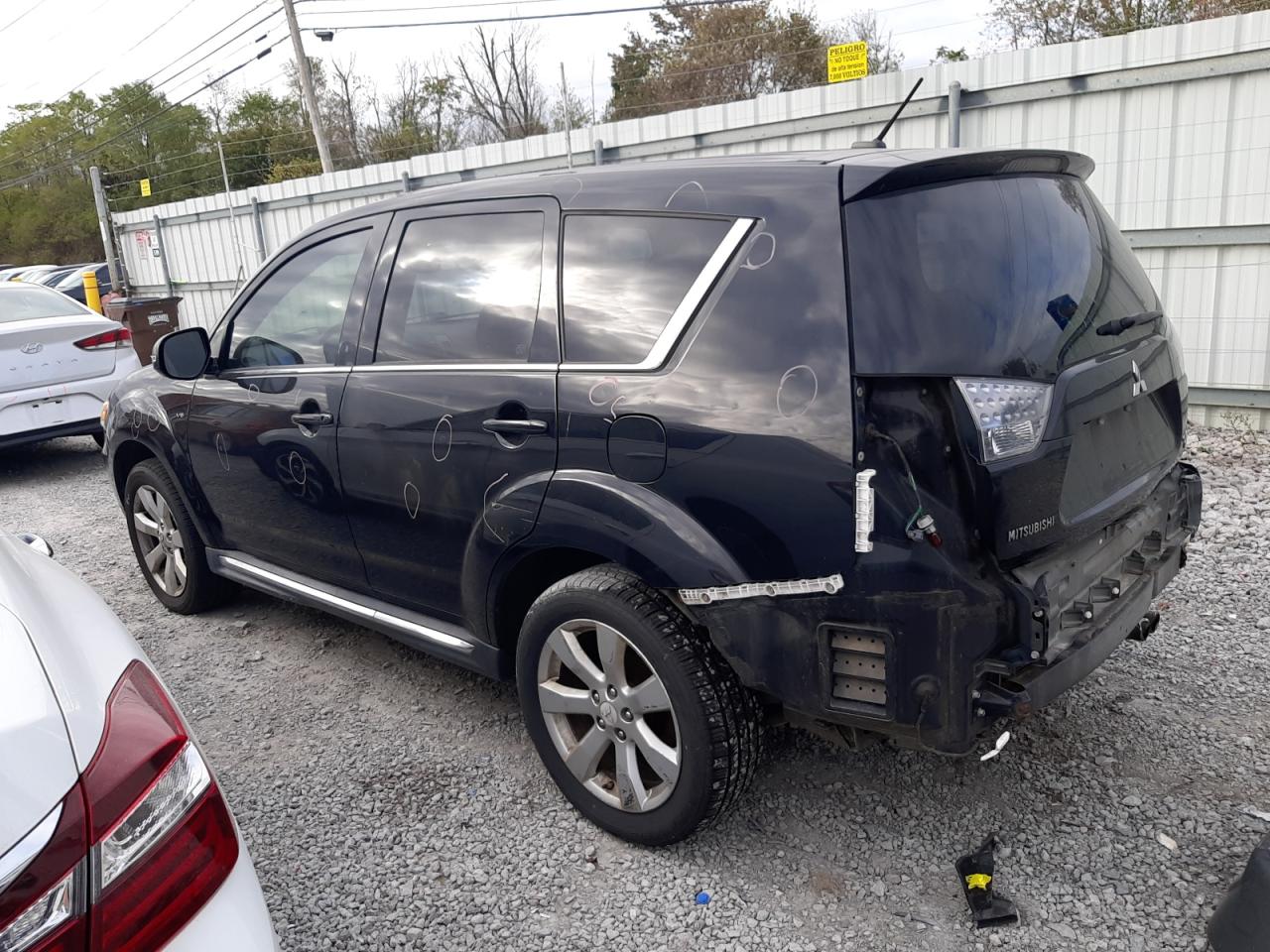 Lot #2923957833 2011 MITSUBISHI OUTLANDER