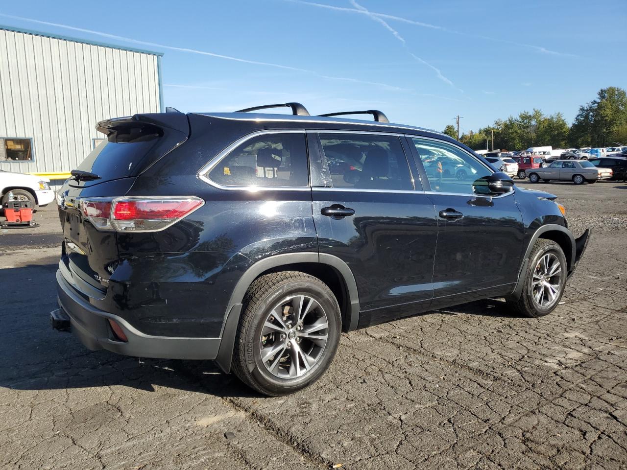 Lot #2989328659 2016 TOYOTA HIGHLANDER