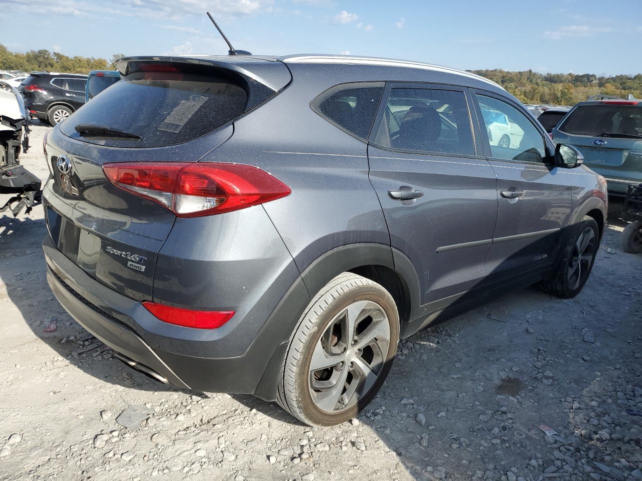 Lot #2972231116 2016 HYUNDAI TUCSON LIM