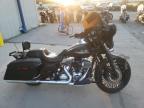 2011 HARLEY-DAVIDSON FLHX - 1HD1KB414BB672114