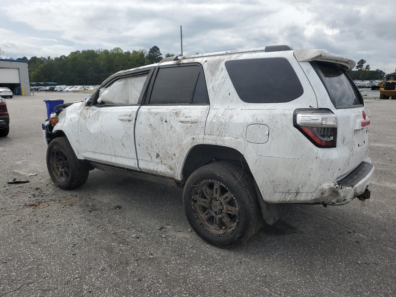 Lot #2912038639 2024 TOYOTA 4RUNNER SR