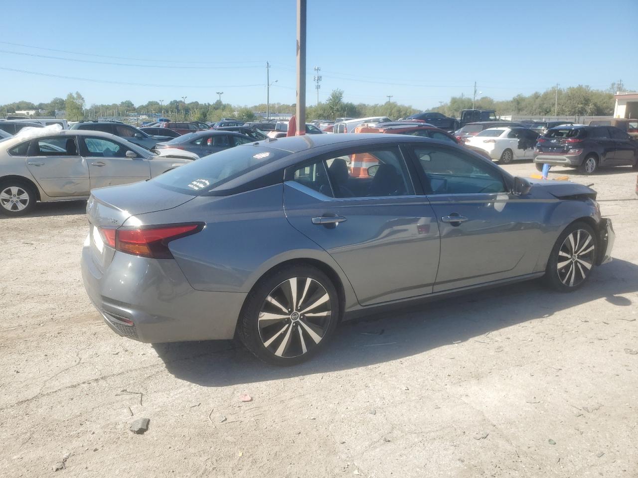 Lot #3023388294 2019 NISSAN ALTIMA SR