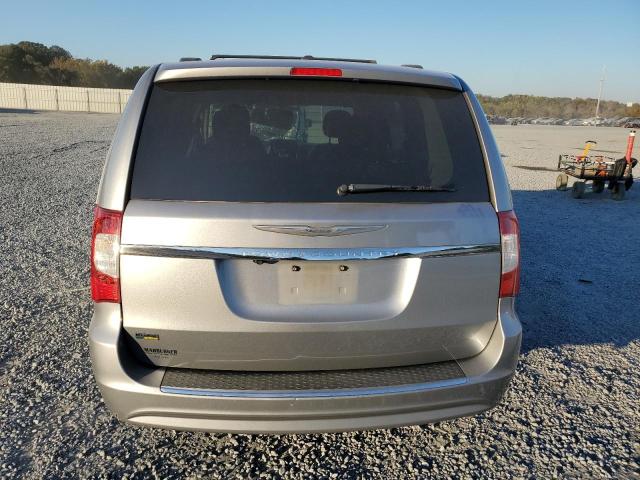 2016 CHRYSLER TOWN & COU - 2C4RC1BGXGR286406