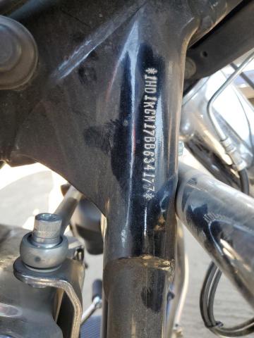 2011 HARLEY-DAVIDSON FLTRU - 1HD1KGM17BB634177