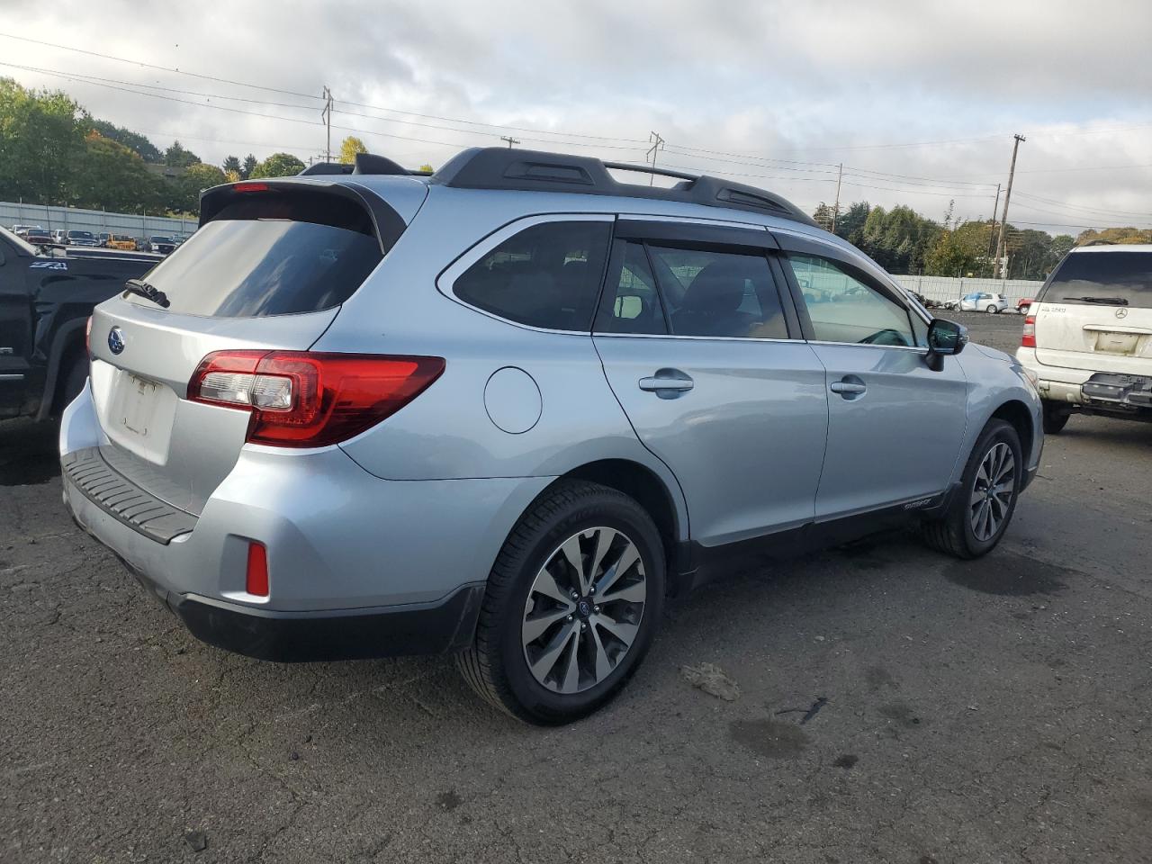 Lot #2962458837 2016 SUBARU OUTBACK 2.