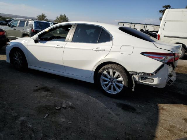 VIN 4T1B11HK7JU140747 2018 TOYOTA CAMRY no.2