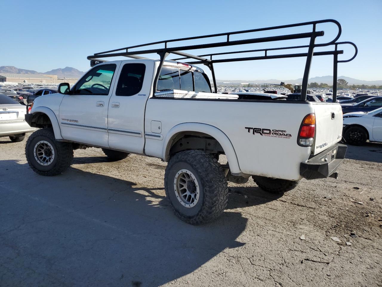 Lot #2960306732 2002 TOYOTA TUNDRA ACC