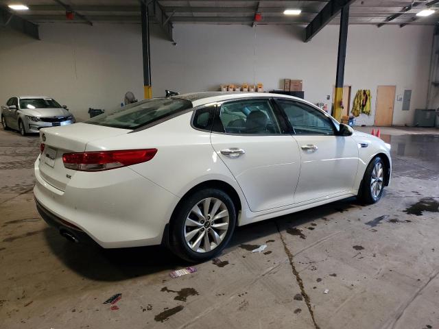 VIN 5XXGU4L38GG080740 2016 KIA Optima, EX no.3