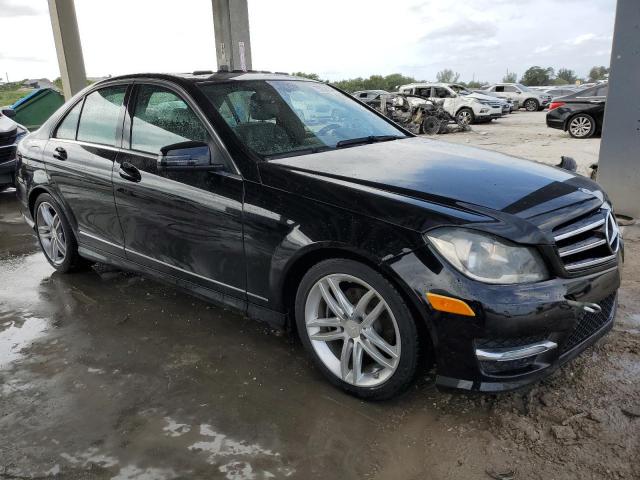 VIN WDDGF4HB3DR256070 2013 Mercedes-Benz C-Class, 250 no.4