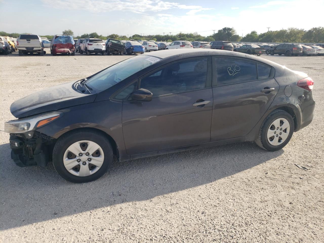 KIA FORTE LX 2018 brown  gas 3KPFK4A7XJE175341 photo #1