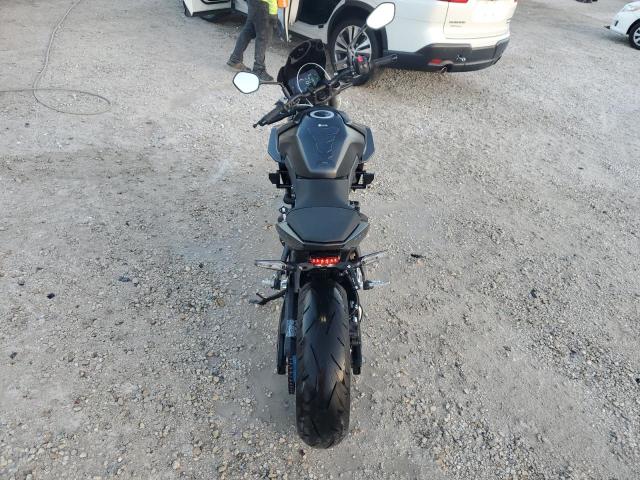 2024 SUZUKI GSX800 R JS1EM11B3R7100088