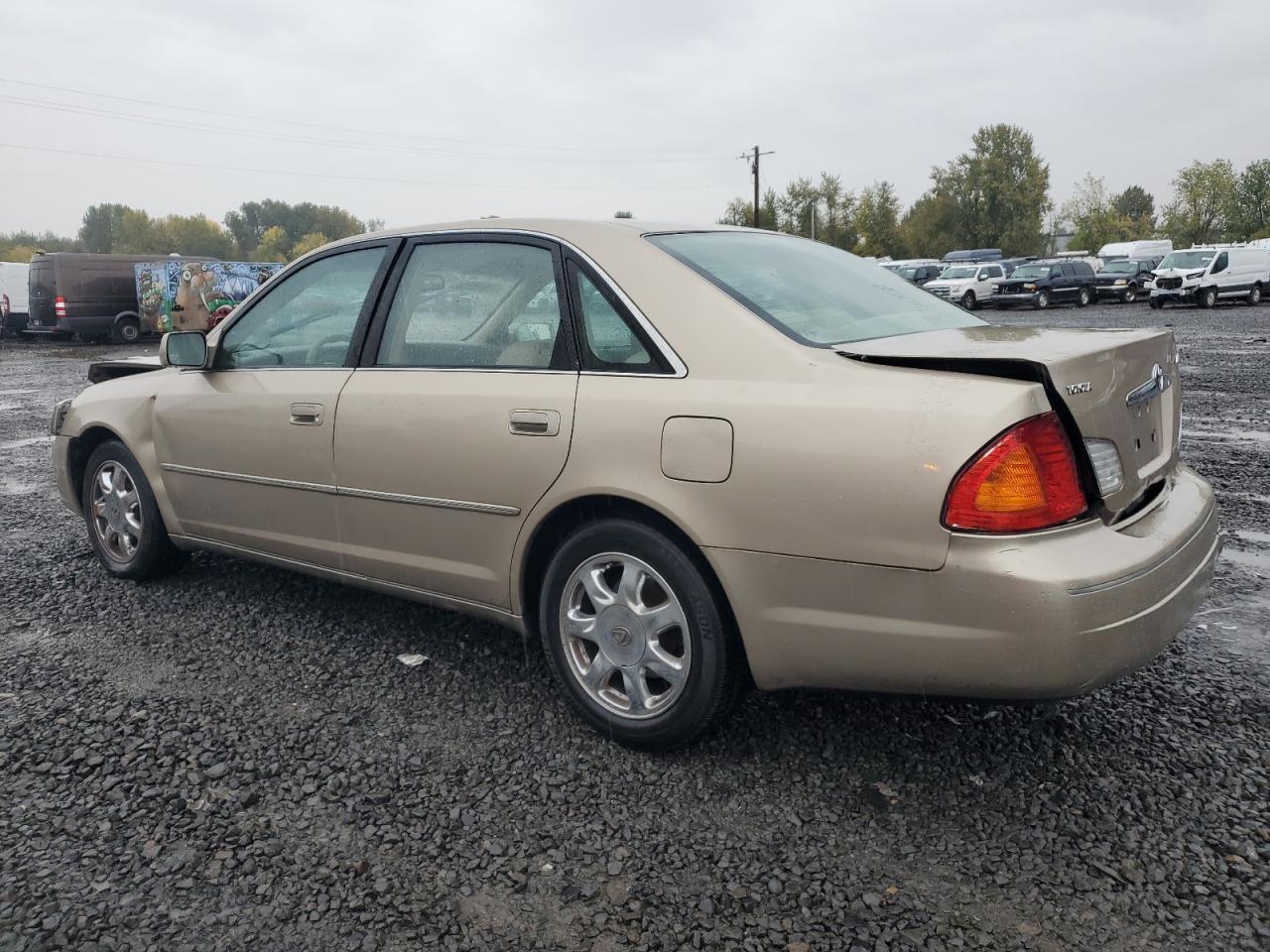 Lot #3004300720 2001 TOYOTA AVALON XL