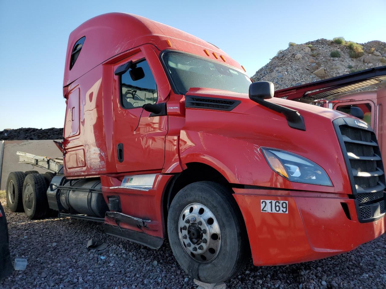 ドルトムント トリプルAuto 2023 FREIGHTLINER CASCADIA 1 14.8L 6 , VIN: 3AKJHHDR4PSNK2169