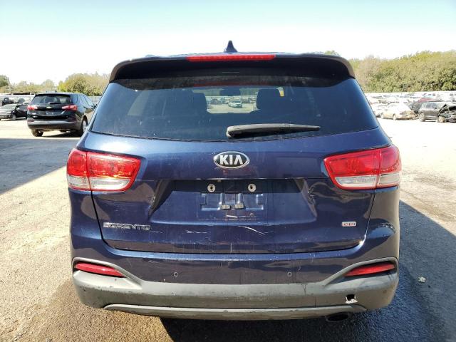 VIN 5XYPG4A3XGG181817 2016 KIA Sorento, LX no.6