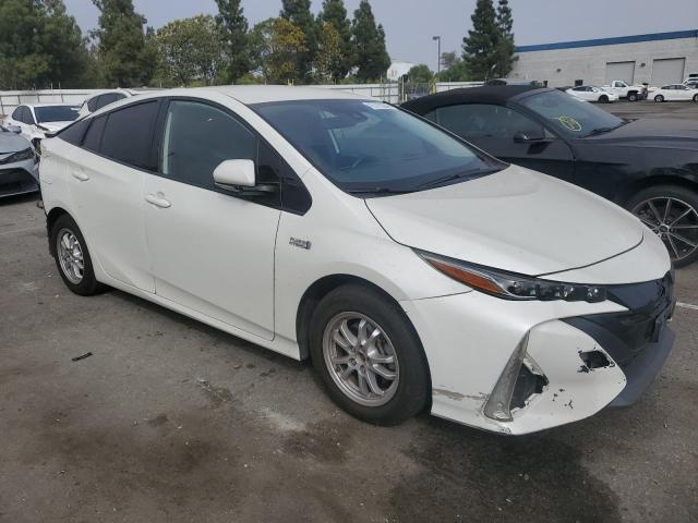 VIN JTDKARFP4L3150579 2020 Toyota Prius, LE no.4