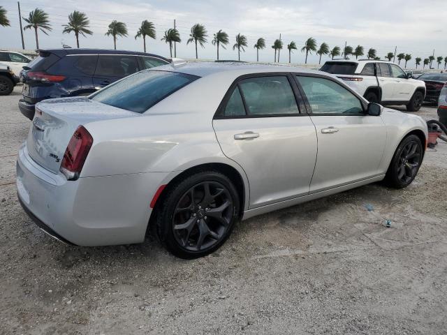 VIN 2C3CCABG4PH641117 2023 Chrysler 300, S no.3