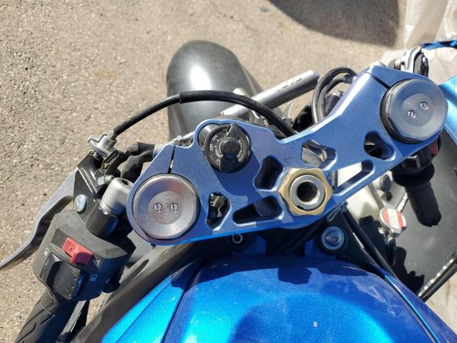 2014 SUZUKI GSX-R600 - JS1GN7FA9E2100547