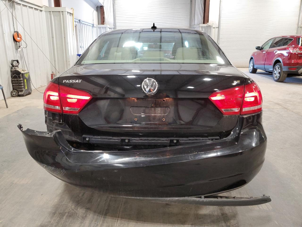 Lot #3034419751 2012 VOLKSWAGEN PASSAT SE