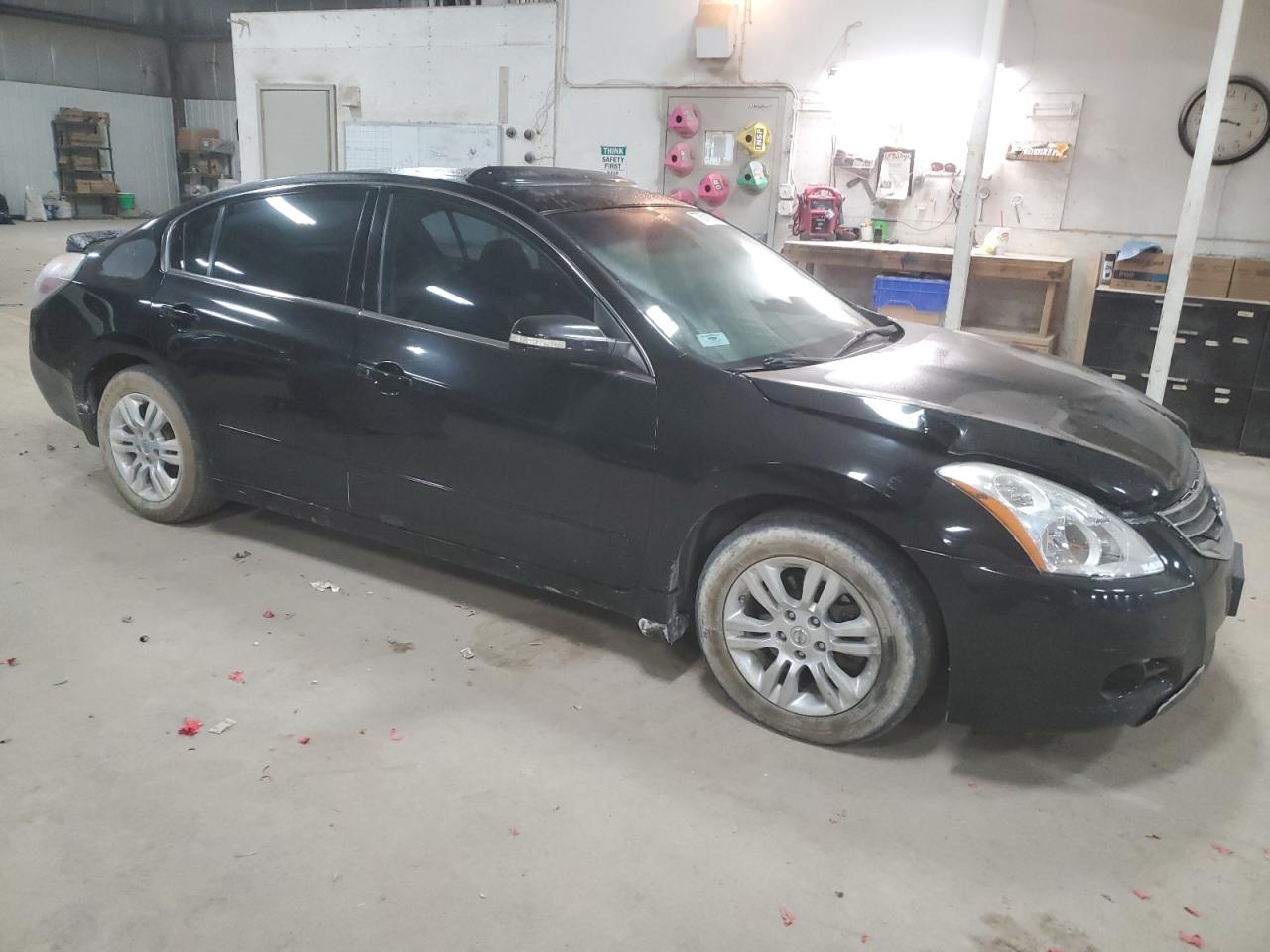 NISSAN ALTIMA BASE