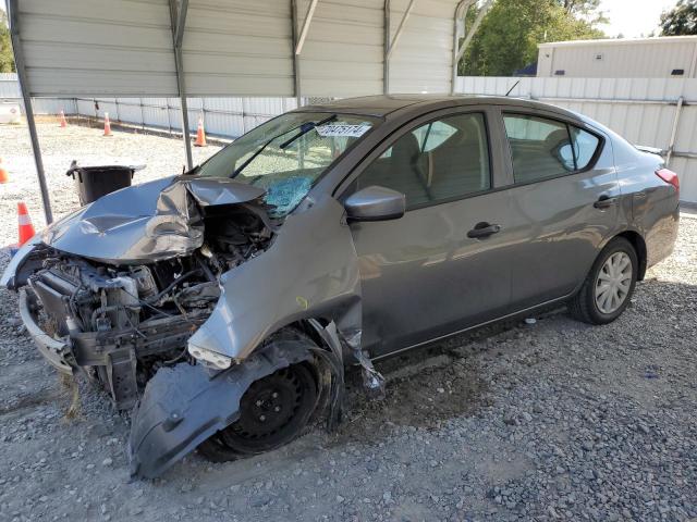 NISSAN VERSA S 2017 gray  gas 3N1CN7AP3HL821002 photo #1