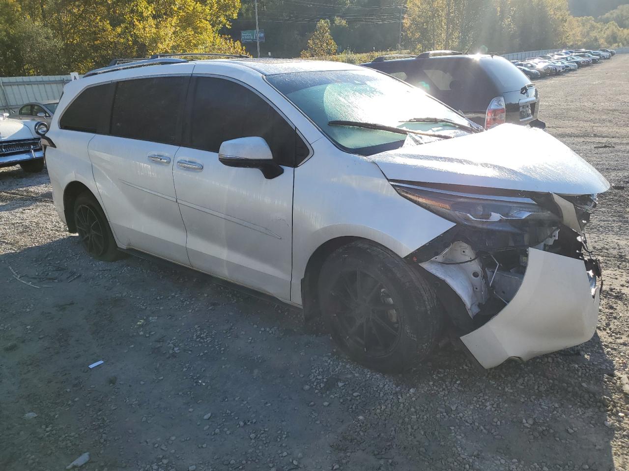 Lot #2955306579 2024 TOYOTA SIENNA LIM