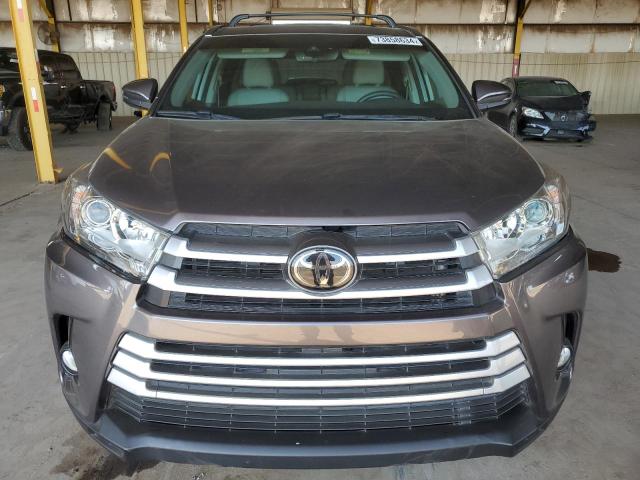 VIN 5TDKZRFH7JS537706 2018 Toyota Highlander, SE no.5