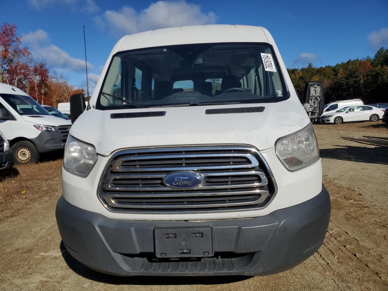 Lot #2909142343 2017 FORD TRANSIT T-