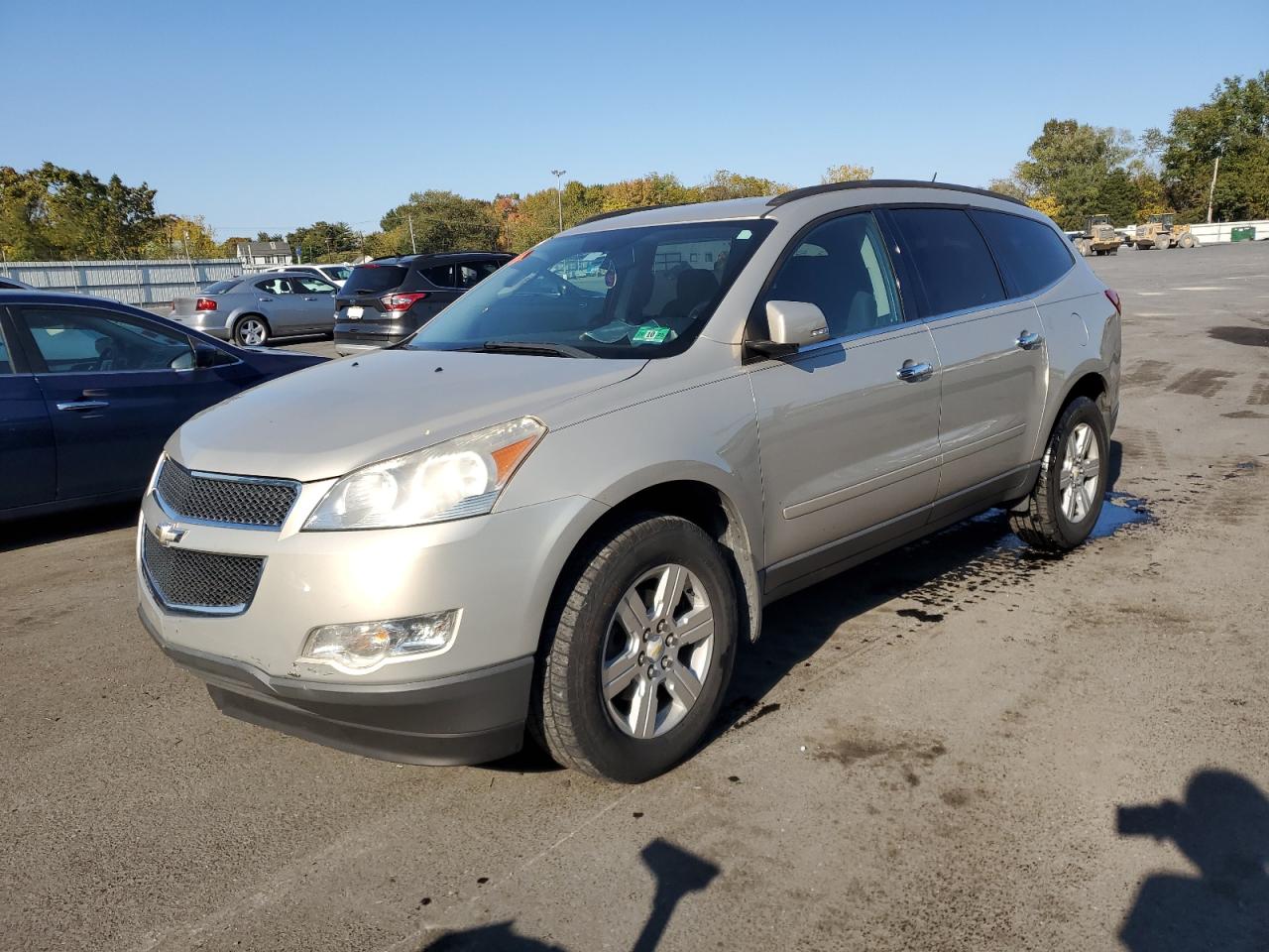 Lot #2923867837 2011 CHEVROLET TRAVERSE L