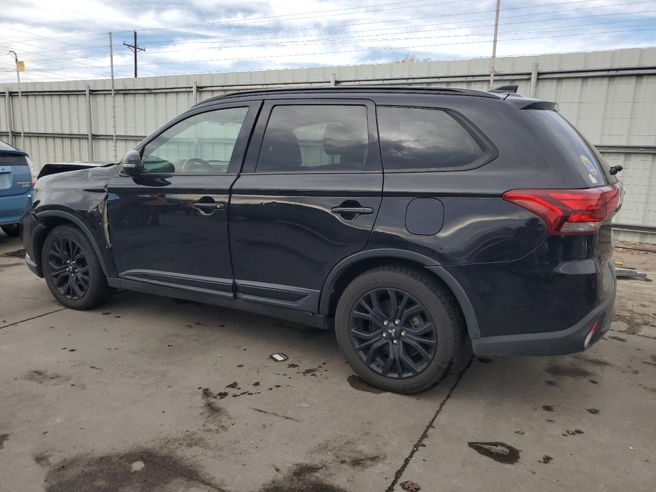 Lot #2970236273 2018 MITSUBISHI OUTLANDER