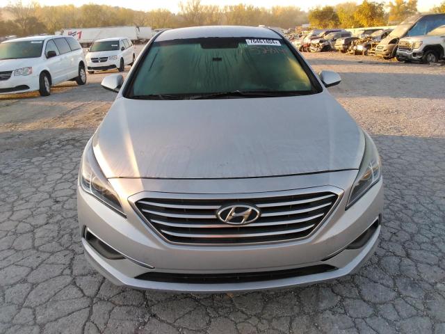 VIN 5NPE24AF8HH528149 2017 Hyundai Sonata, SE no.5