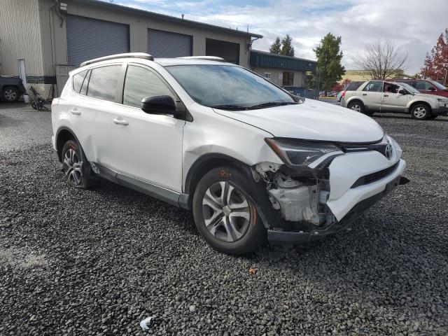 2016 TOYOTA RAV4 LE - JTMBFREV9GJ069211
