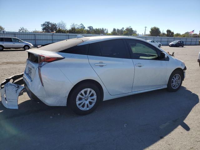 VIN JTDKBRFU5G3015068 2016 Toyota Prius no.3