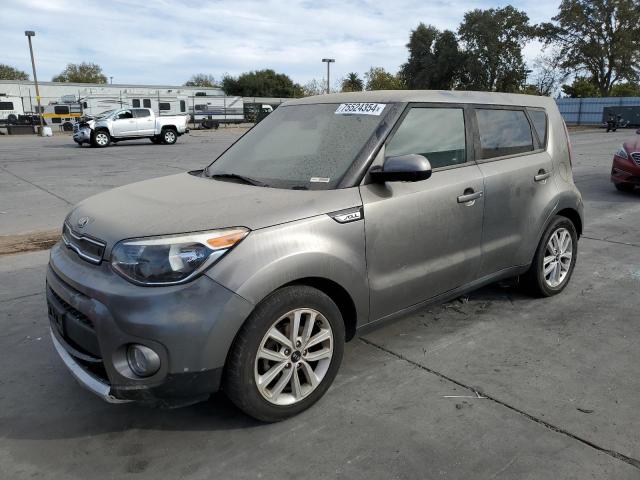 KIA SOUL + 2018 gray  gas KNDJP3A59J7595192 photo #1