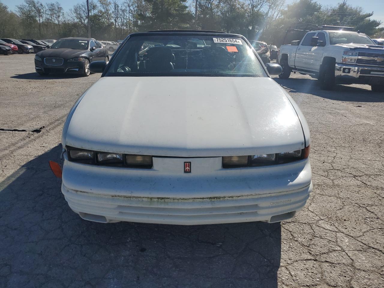 Lot #2960161156 1993 OLDSMOBILE CUTLASS SU